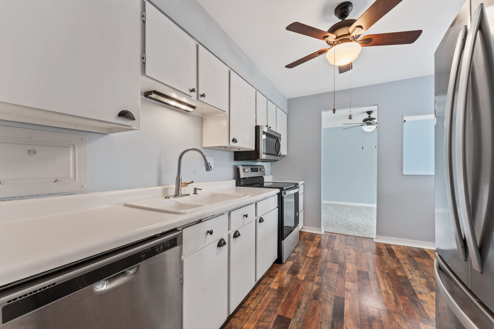 1505 E Central Road 402-a Property Photo 5