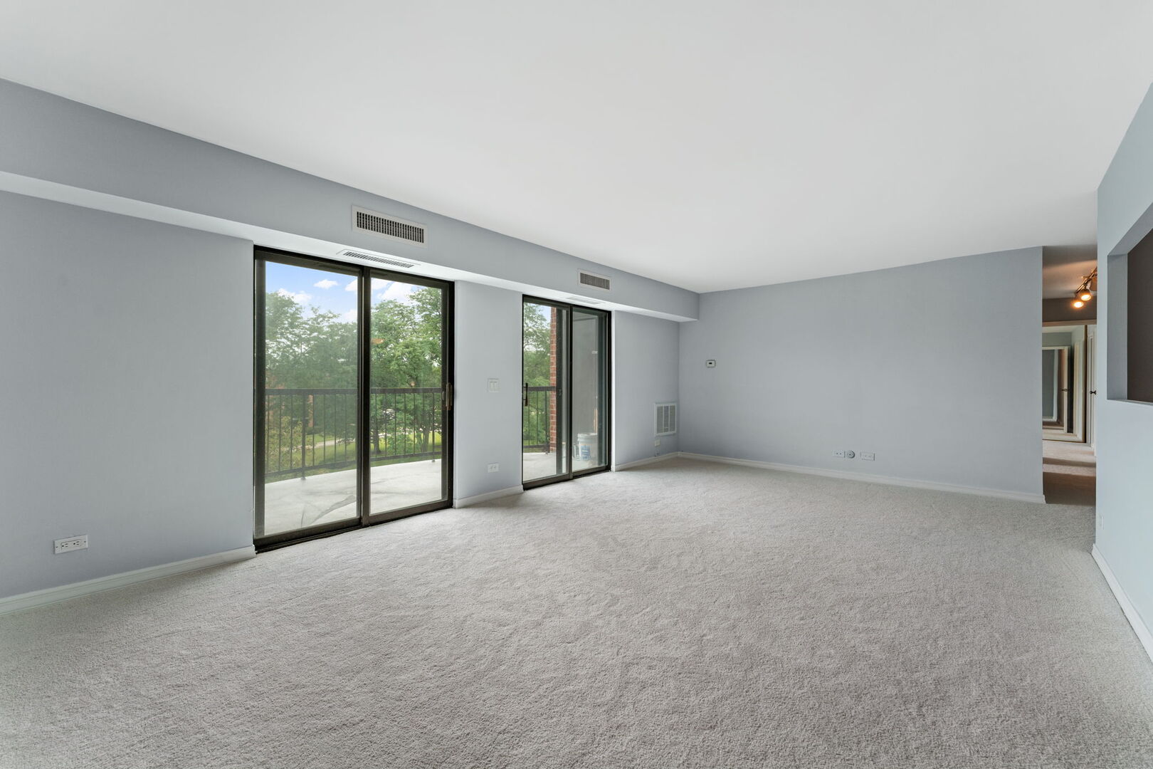 1505 E Central Road 402-a Property Photo 6