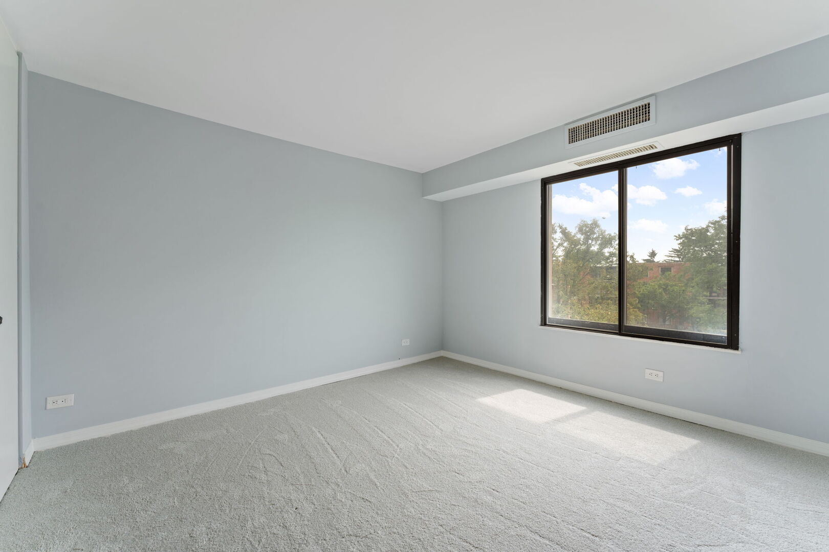 1505 E Central Road 402-a Property Photo 10