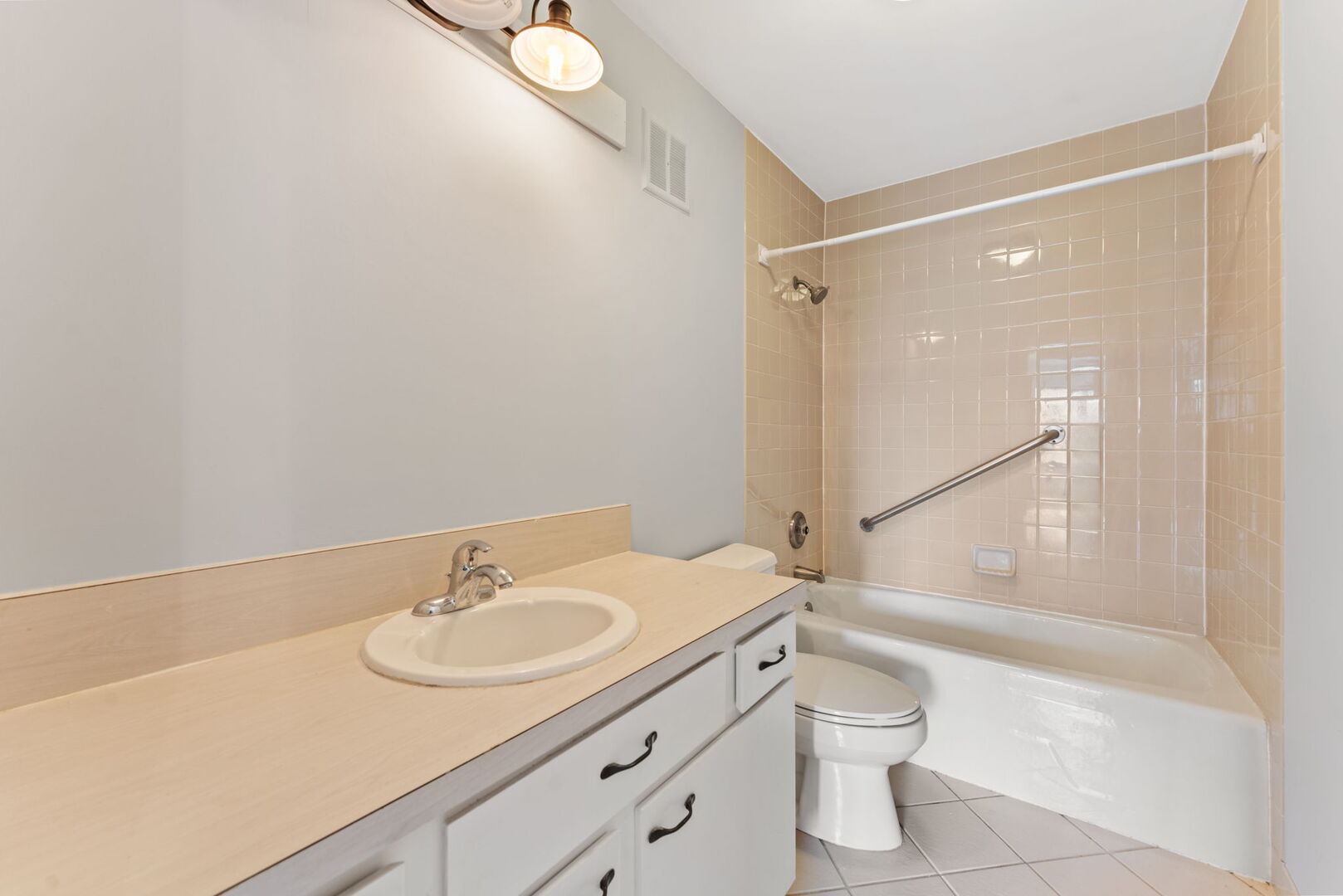1505 E Central Road 402-a Property Photo 11