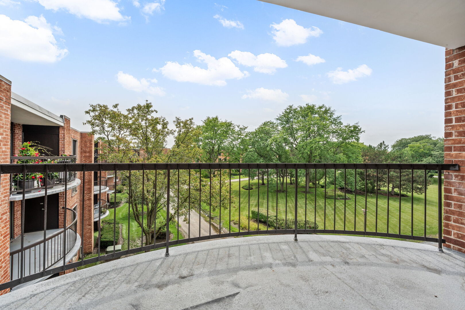 1505 E Central Road 402-a Property Photo 18