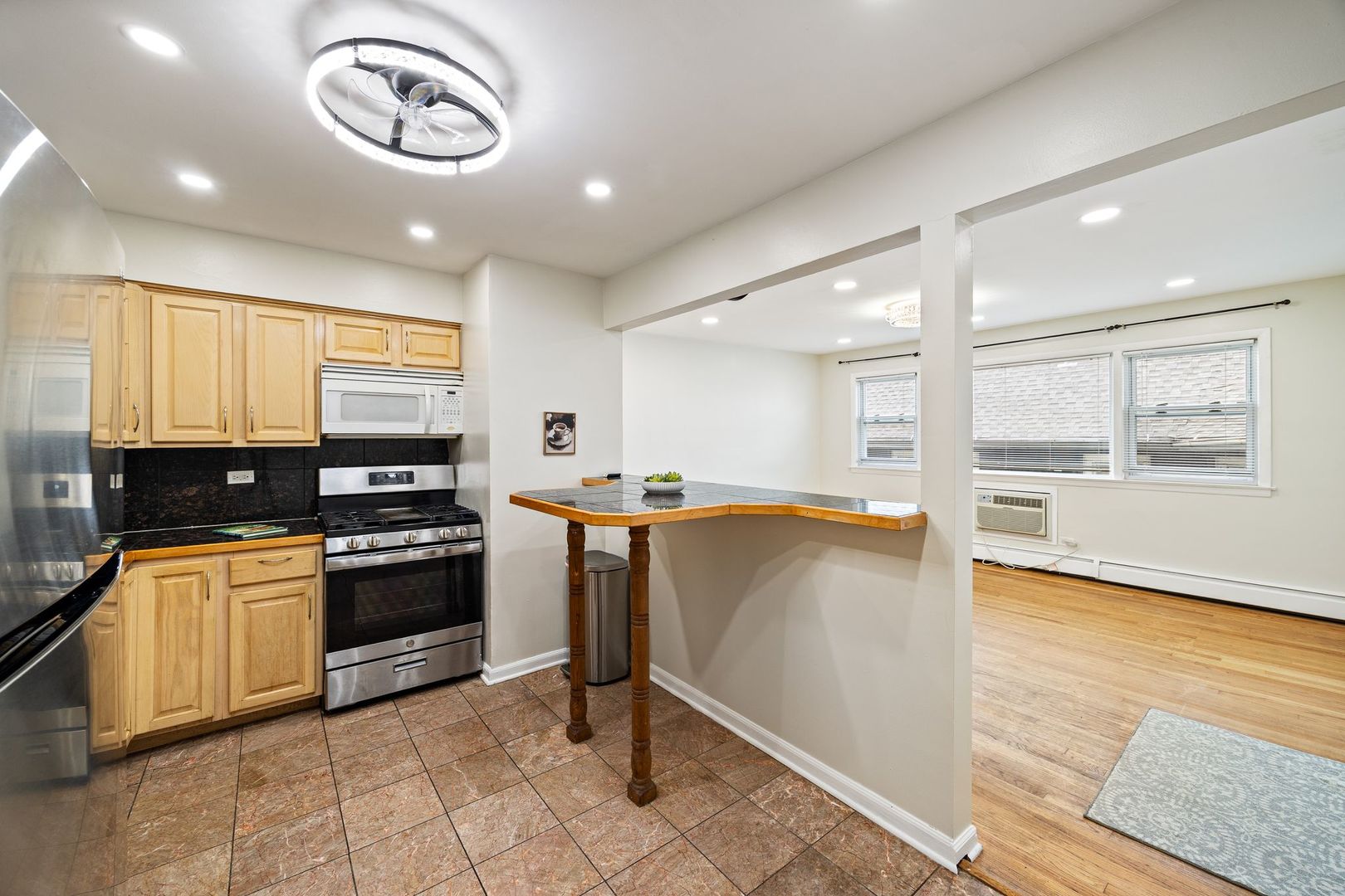 929 S Oak Park Avenue 3nw Property Photo 6
