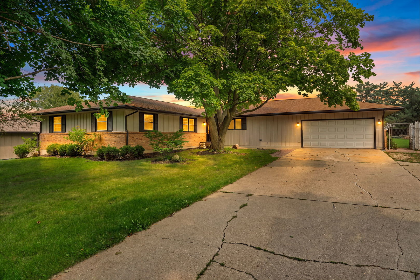 6379 Hallen Avenue Property Photo 1