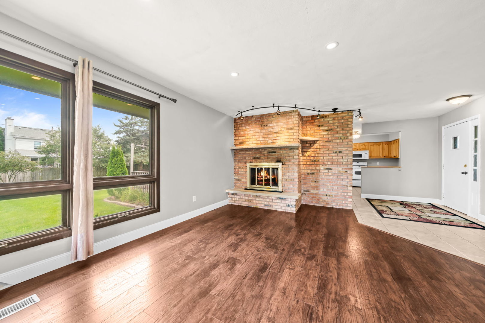 6379 Hallen Avenue Property Photo 4