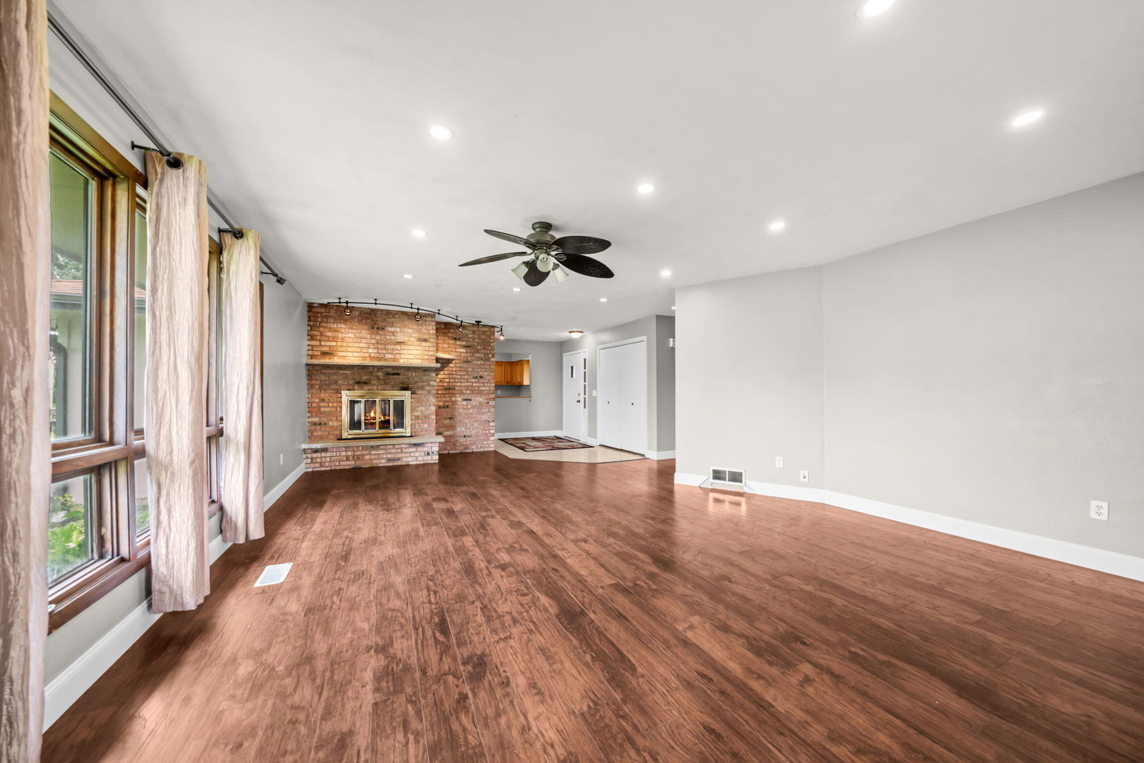 6379 Hallen Avenue Property Photo 6