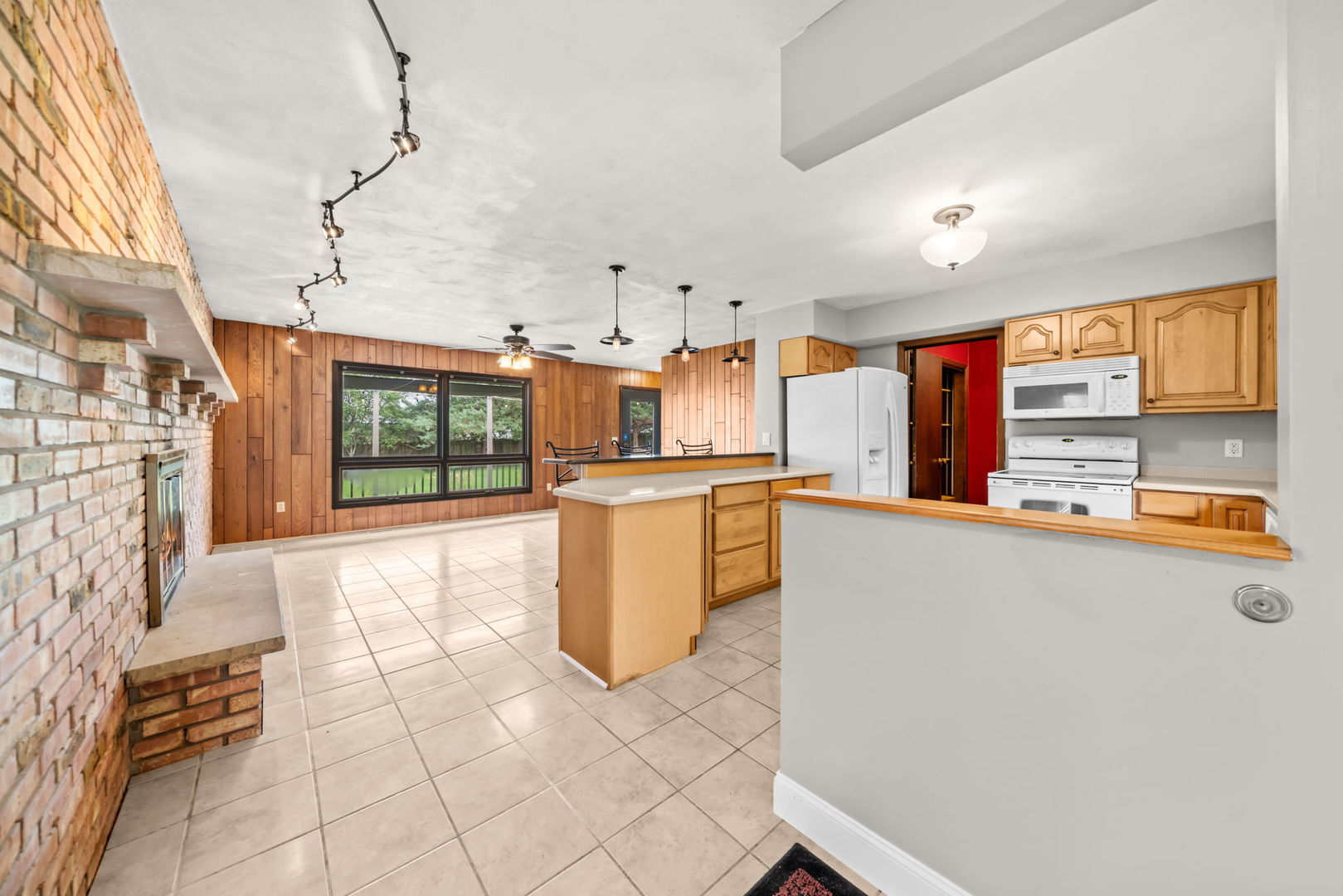6379 Hallen Avenue Property Photo 7
