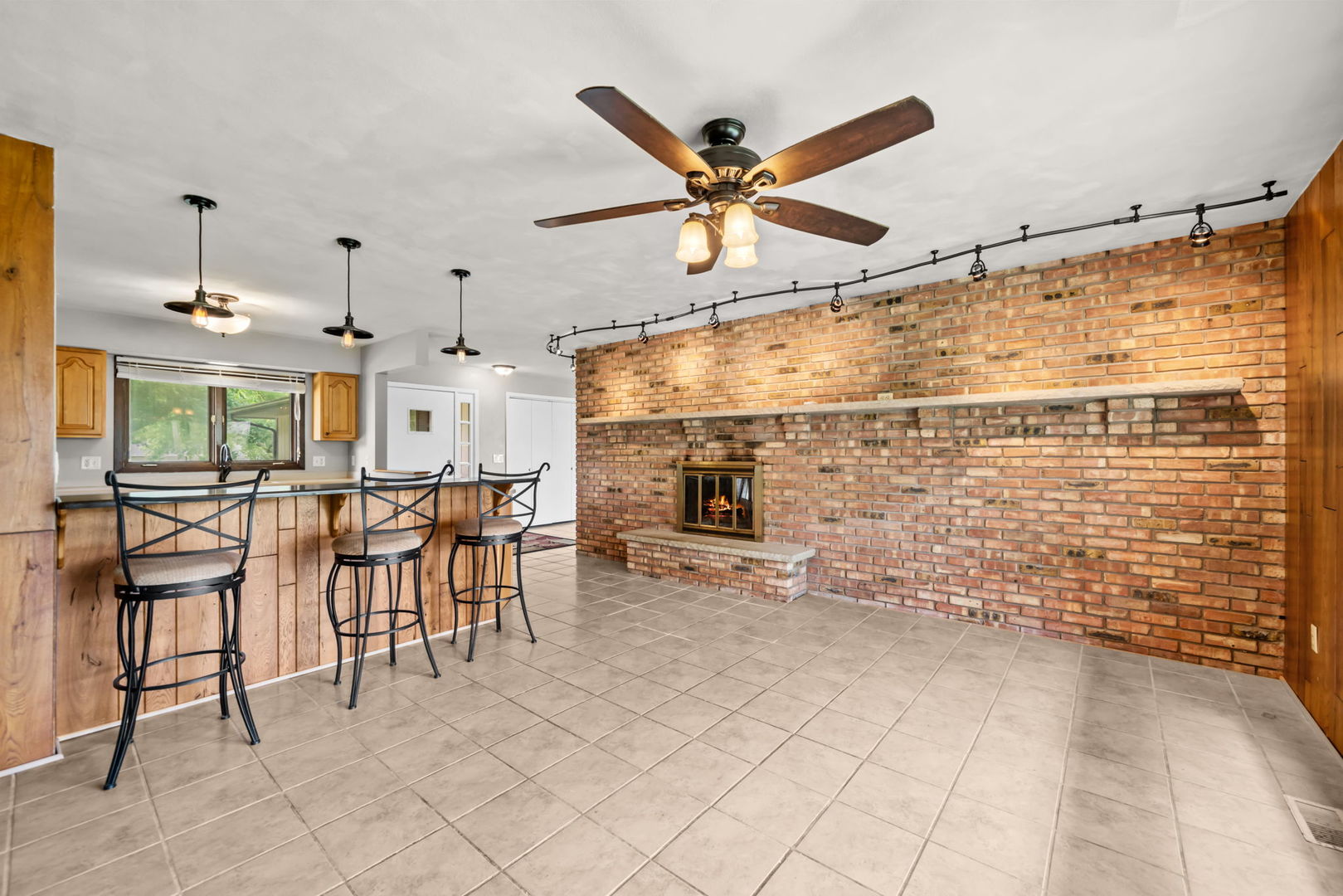 6379 Hallen Avenue Property Photo 17