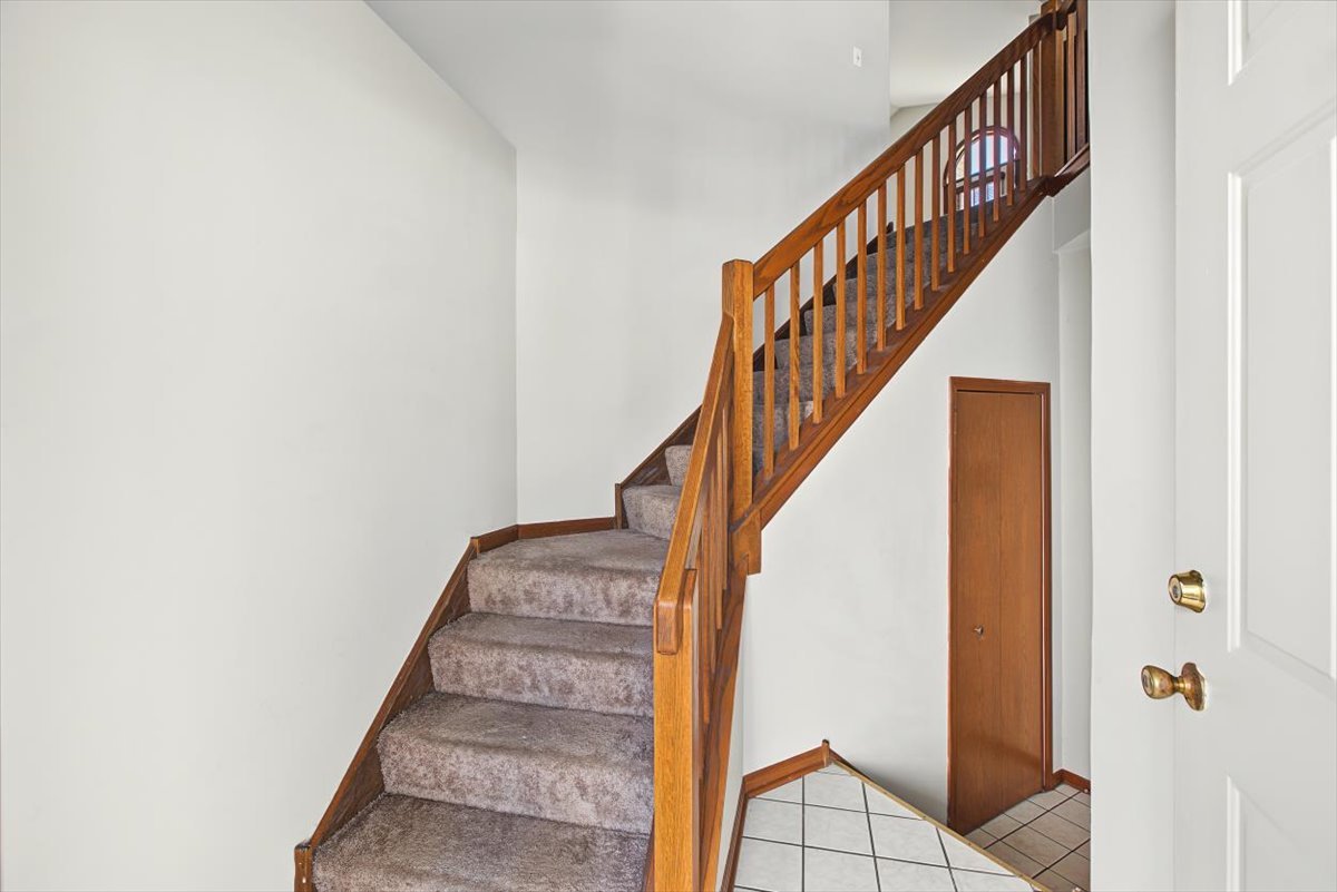 1272 Tennyson Lane 1272 Property Photo 9