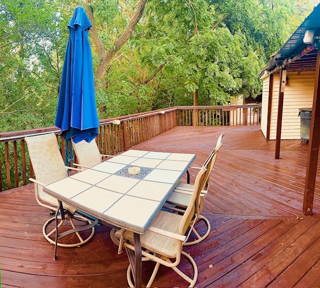 55 Lakeshore Drive Property Photo 2