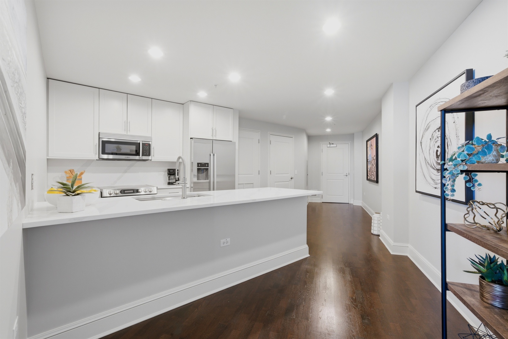 850 N Lake Shore Drive 604 Property Photo 12