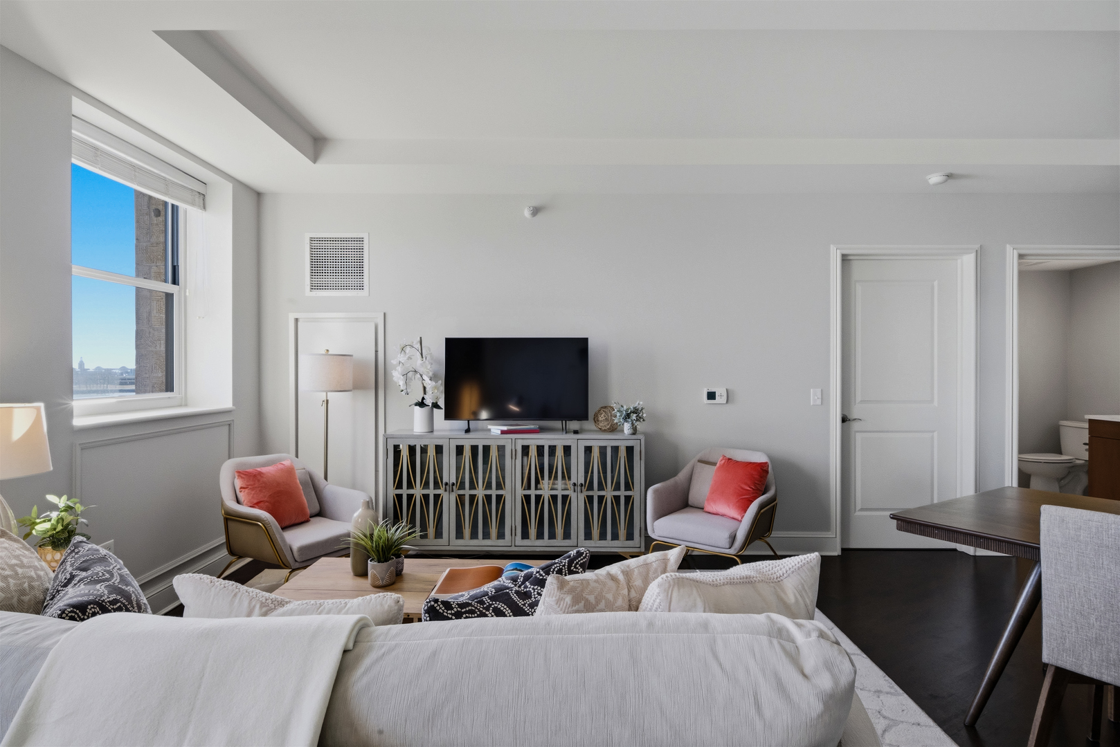 850 N Lake Shore Drive 604 Property Photo 18
