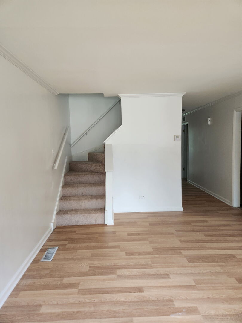 8 Wayne Court Property Photo 5