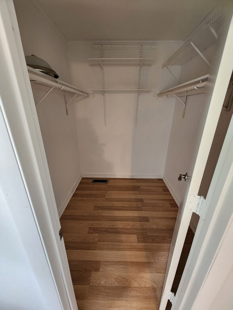8 Wayne Court Property Photo 12