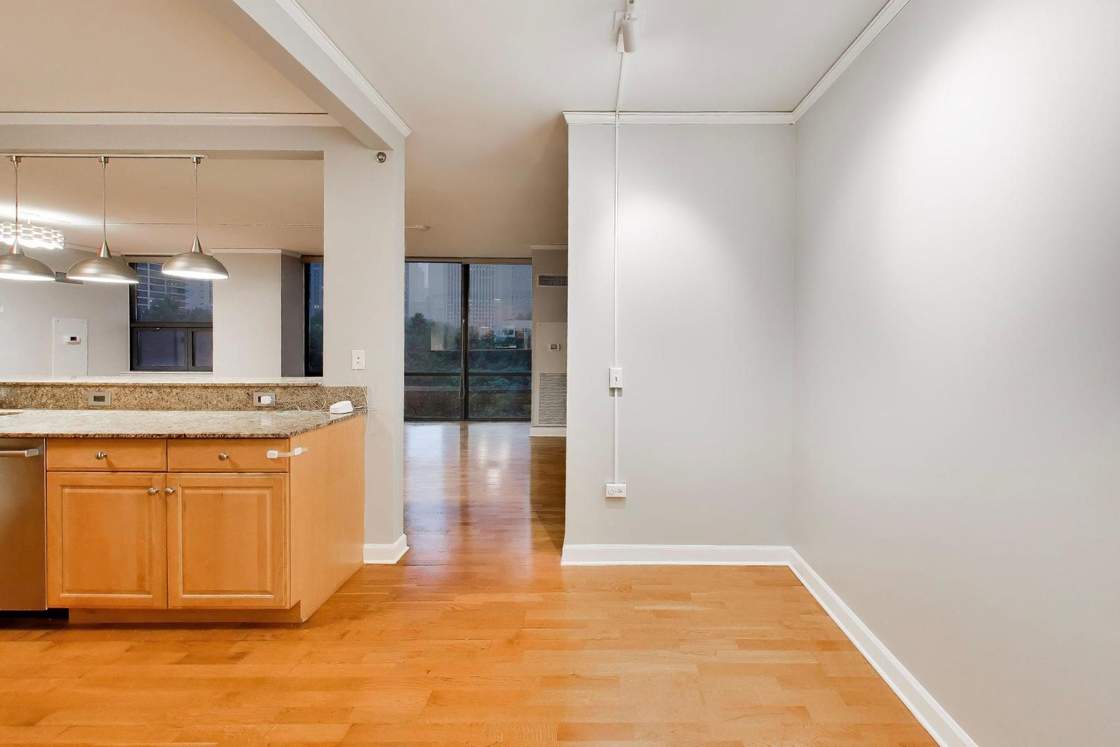 201 N Westshore Drive 407 Property Photo 14