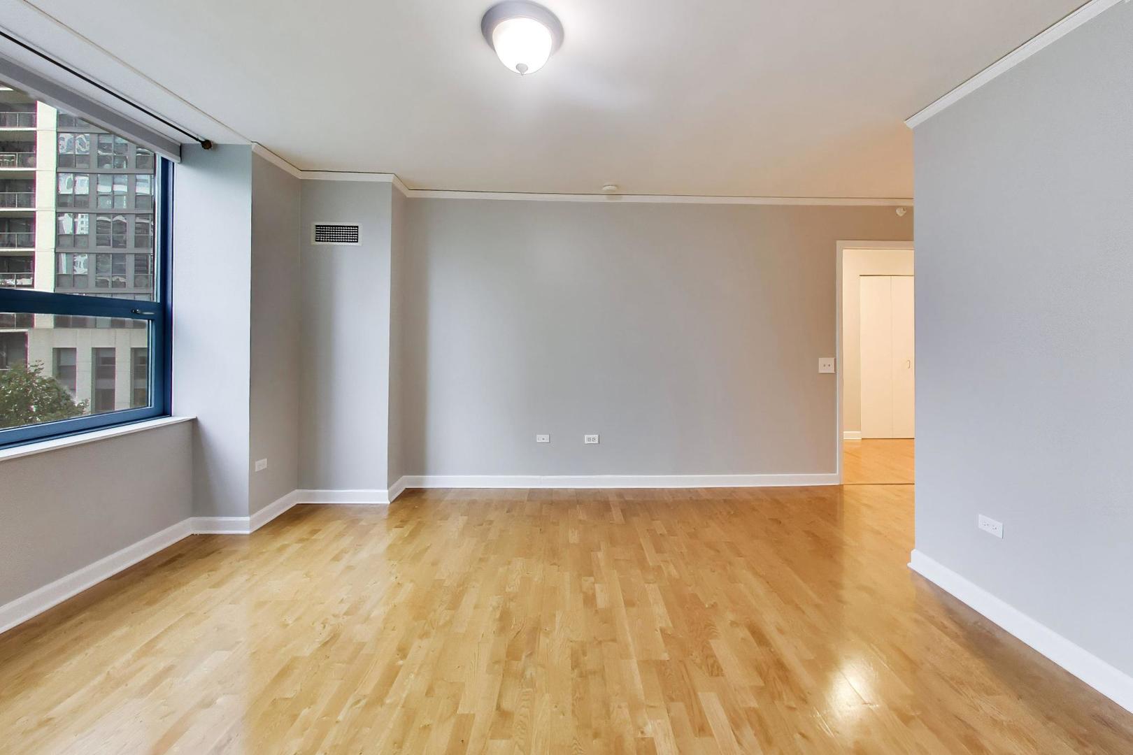 201 N Westshore Drive 407 Property Photo 20