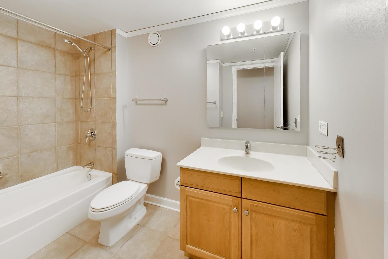 201 N Westshore Drive 407 Property Photo 26