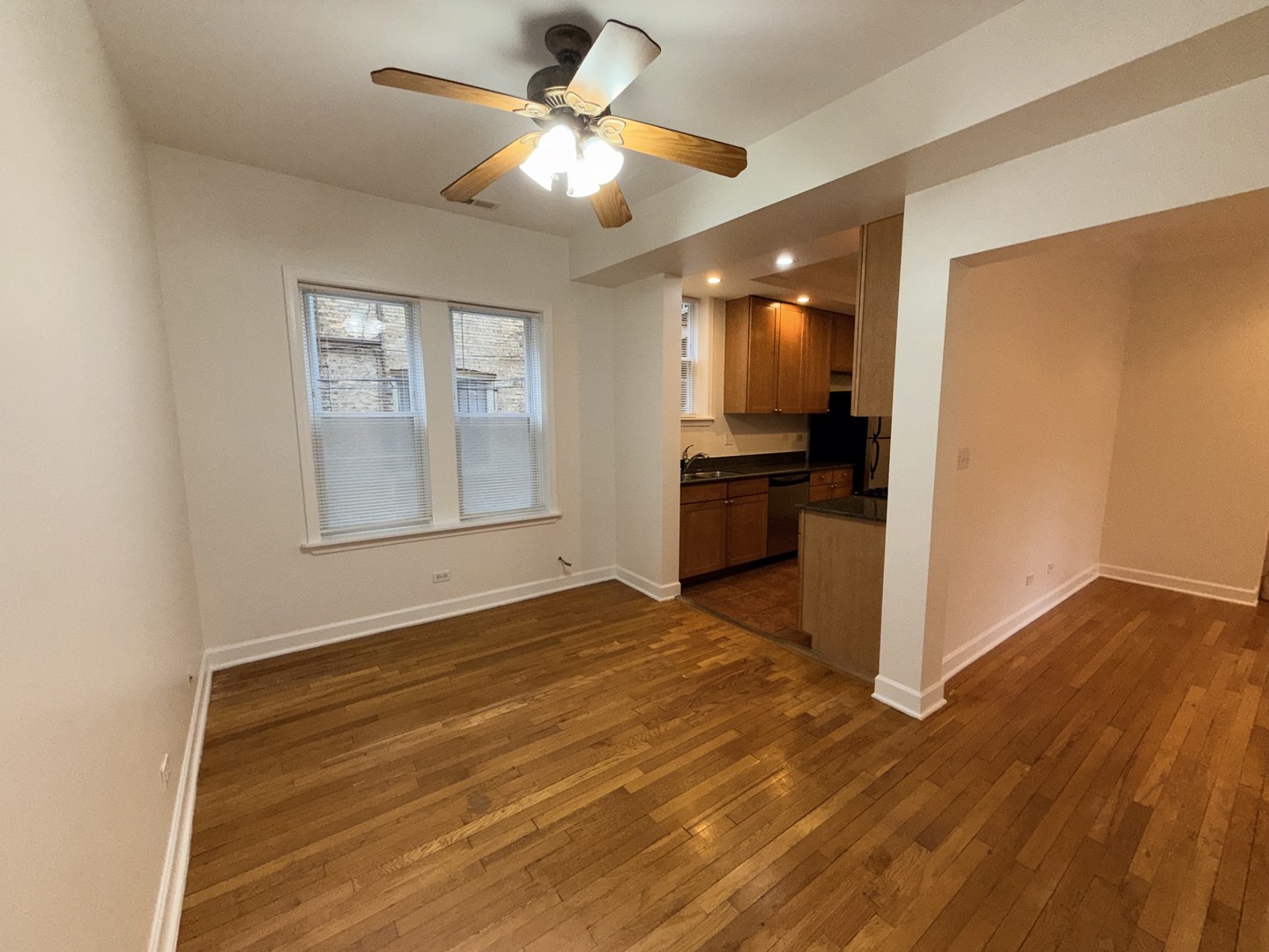 1346.5 W Estes Avenue 1w Property Photo 7