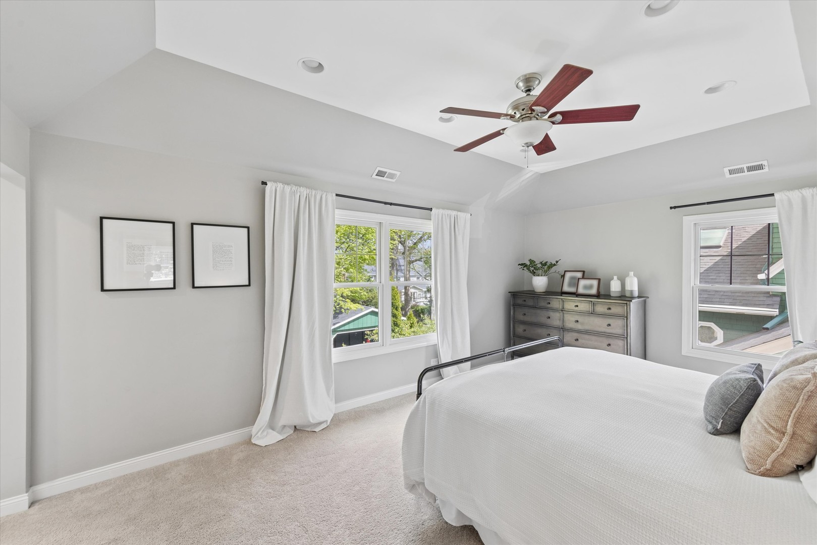 457 Taylor Avenue Property Photo 14