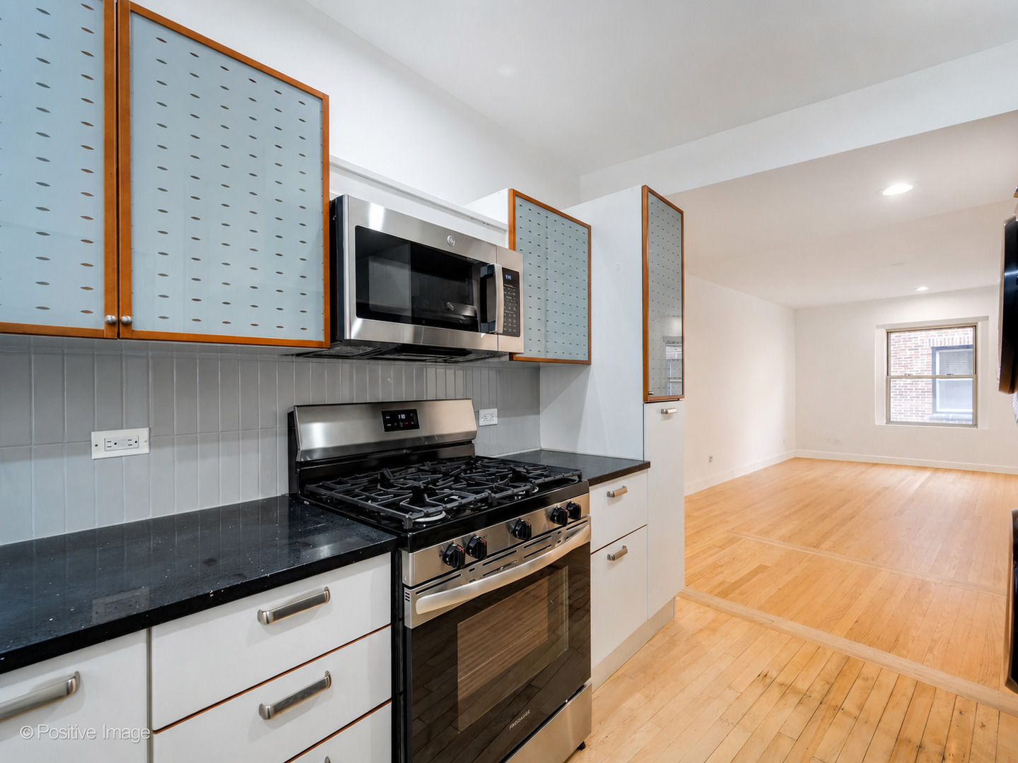 136 Clyde Avenue 2s Property Photo 12