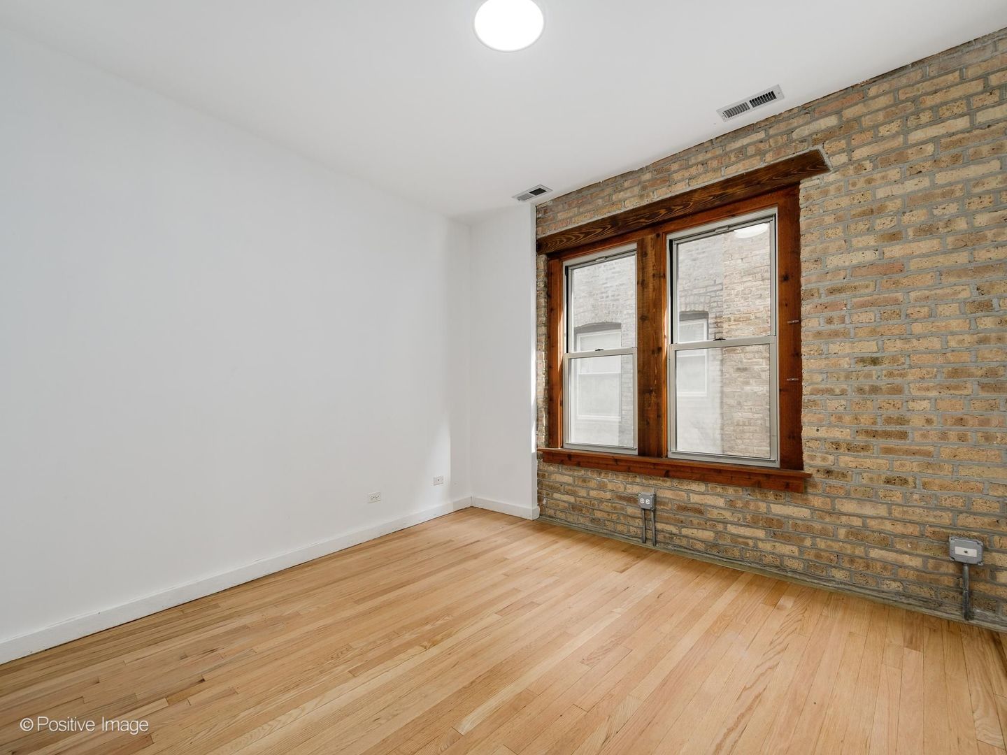 136 Clyde Avenue 2s Property Photo 17