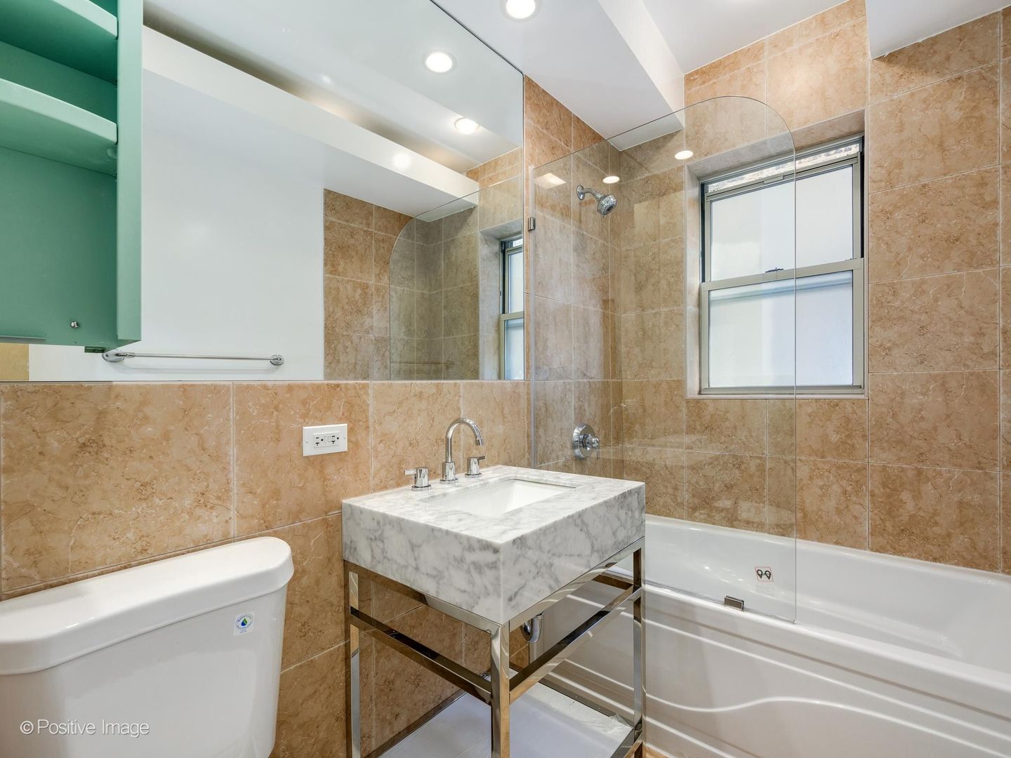 136 Clyde Avenue 2s Property Photo 19
