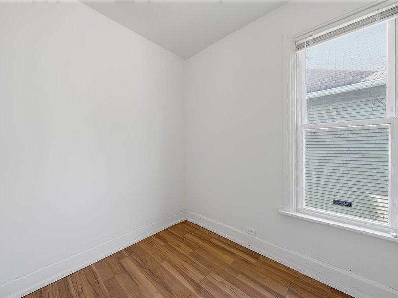 10560 S Edbrooke Avenue Property Photo 10