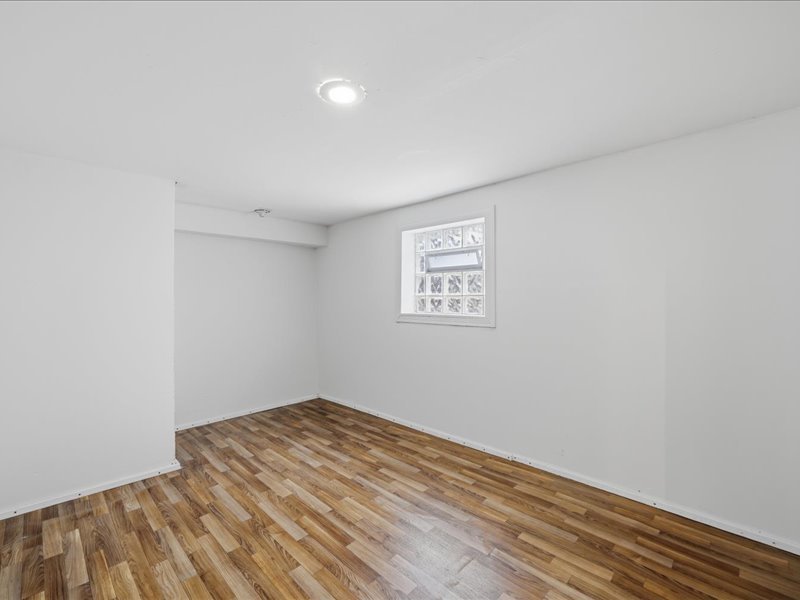 10560 S Edbrooke Avenue Property Photo 13