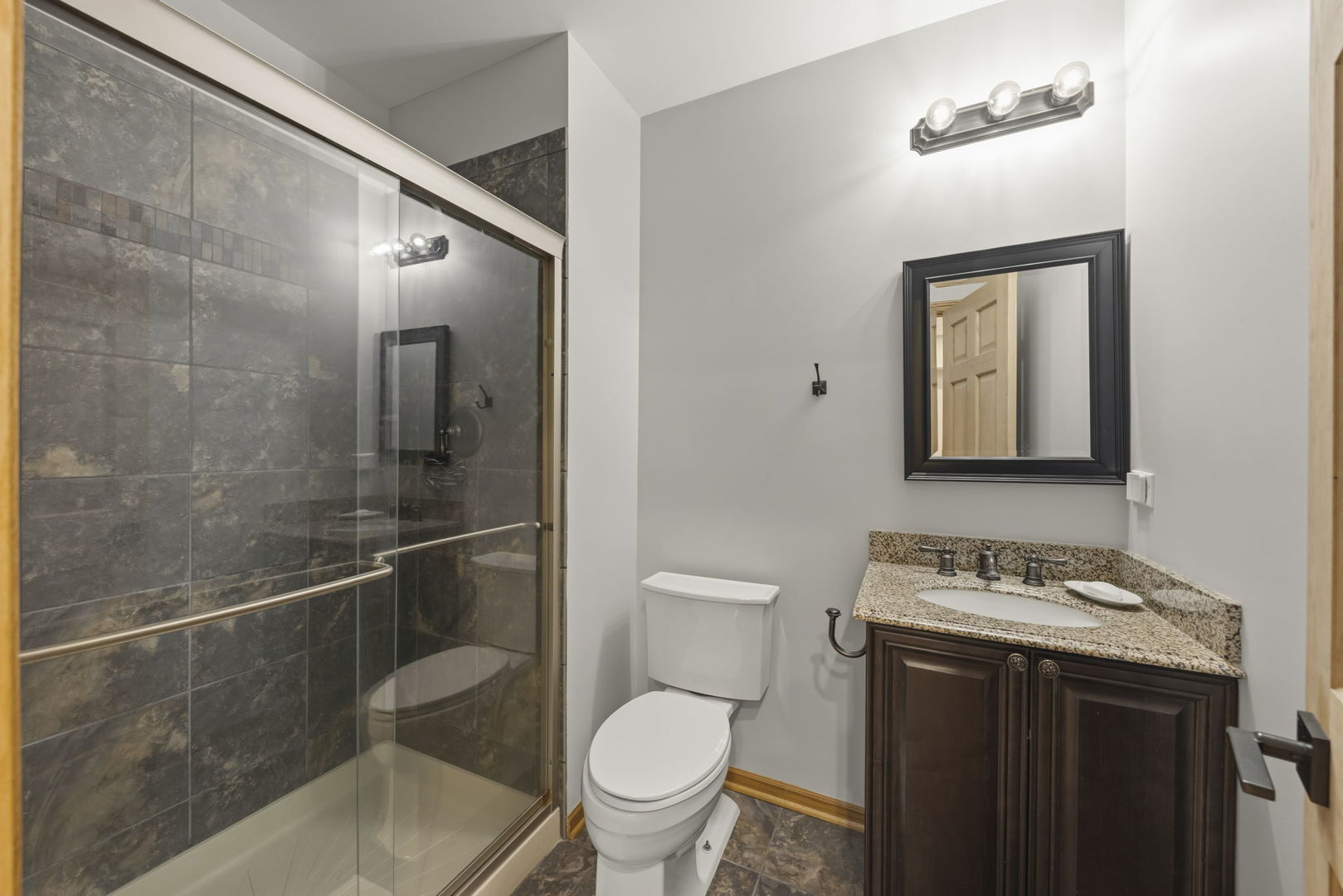 231 N West Street Property Photo 19
