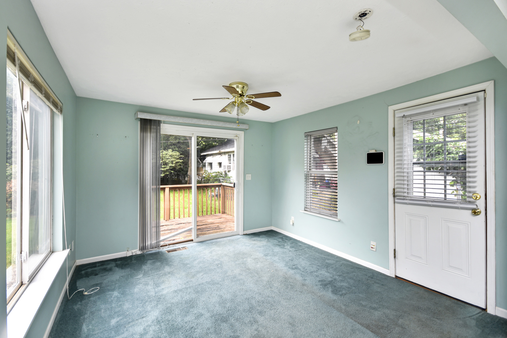 1016 W King Street Property Photo 18