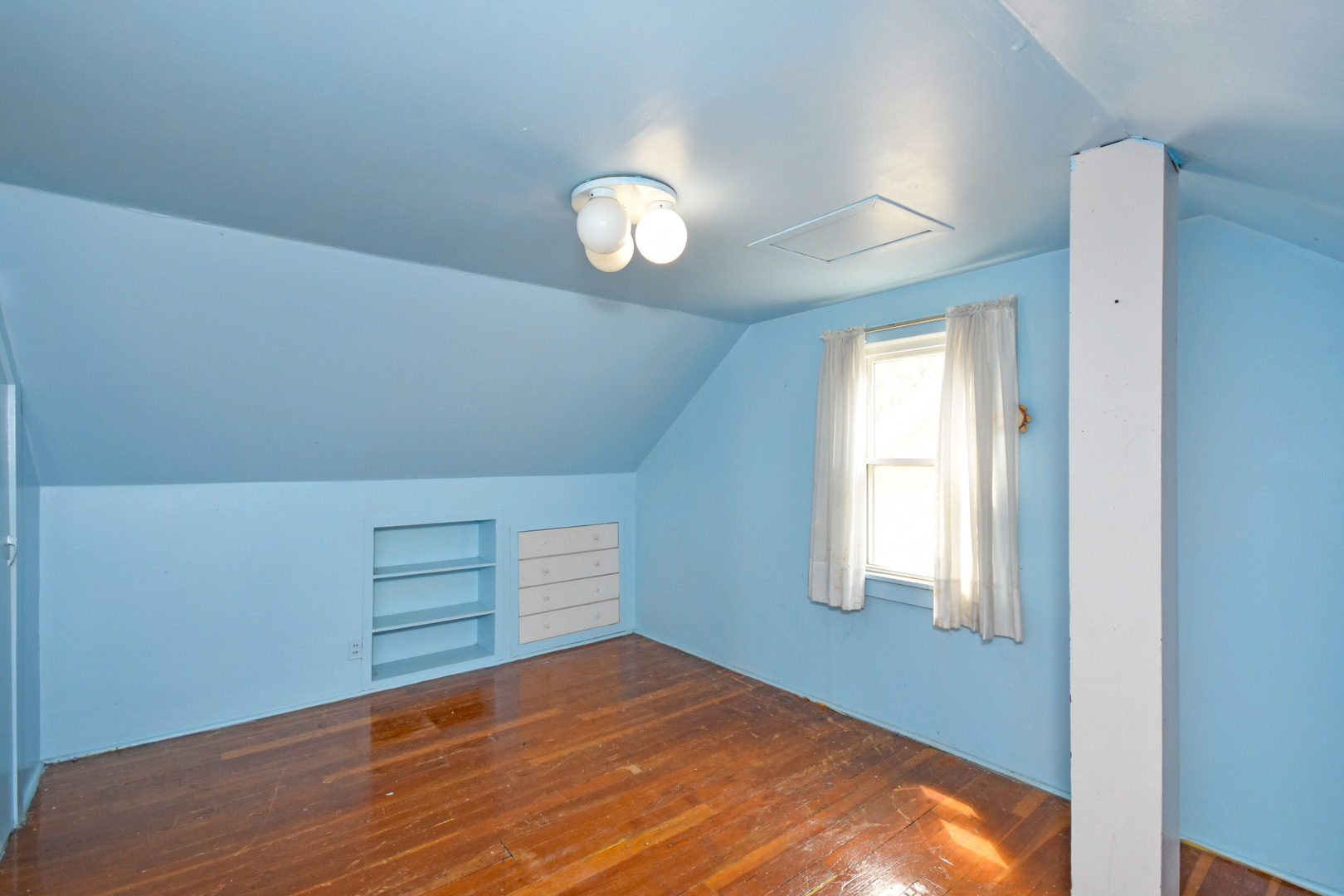 1016 W King Street Property Photo 33