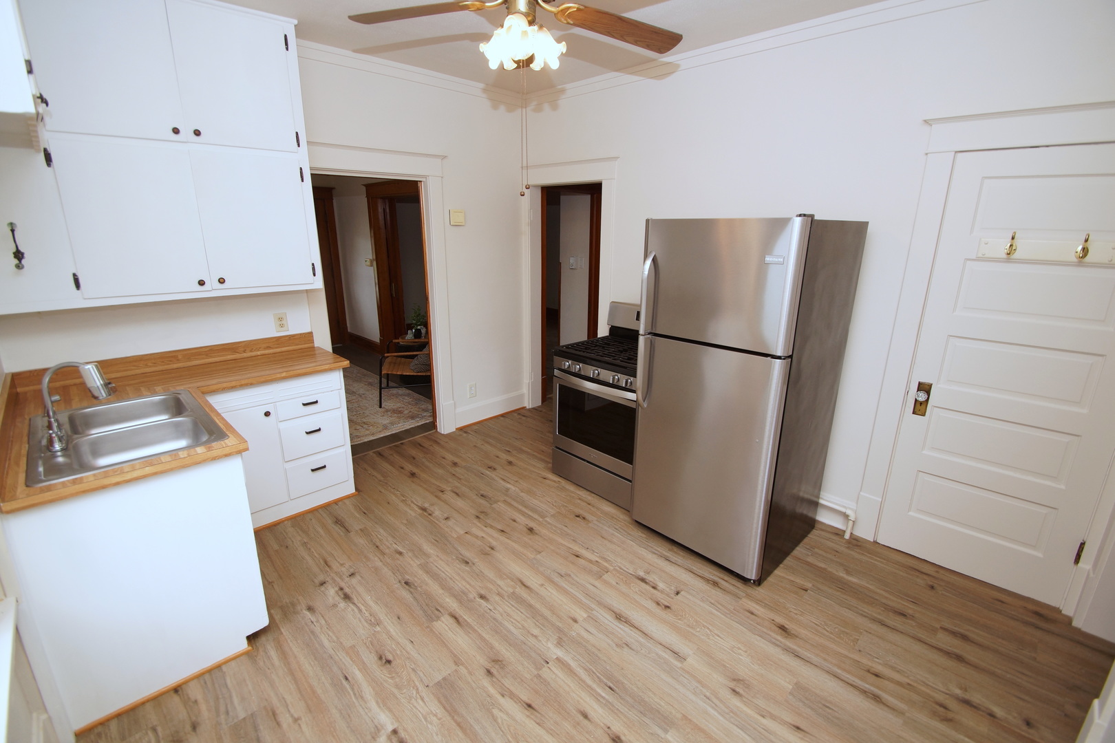 118 5th Street Property Photo 5