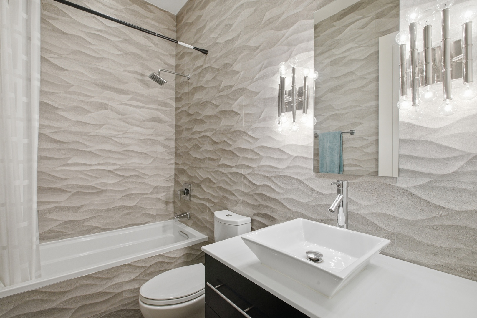 1866 N Damen Avenue 4 Property Photo 17