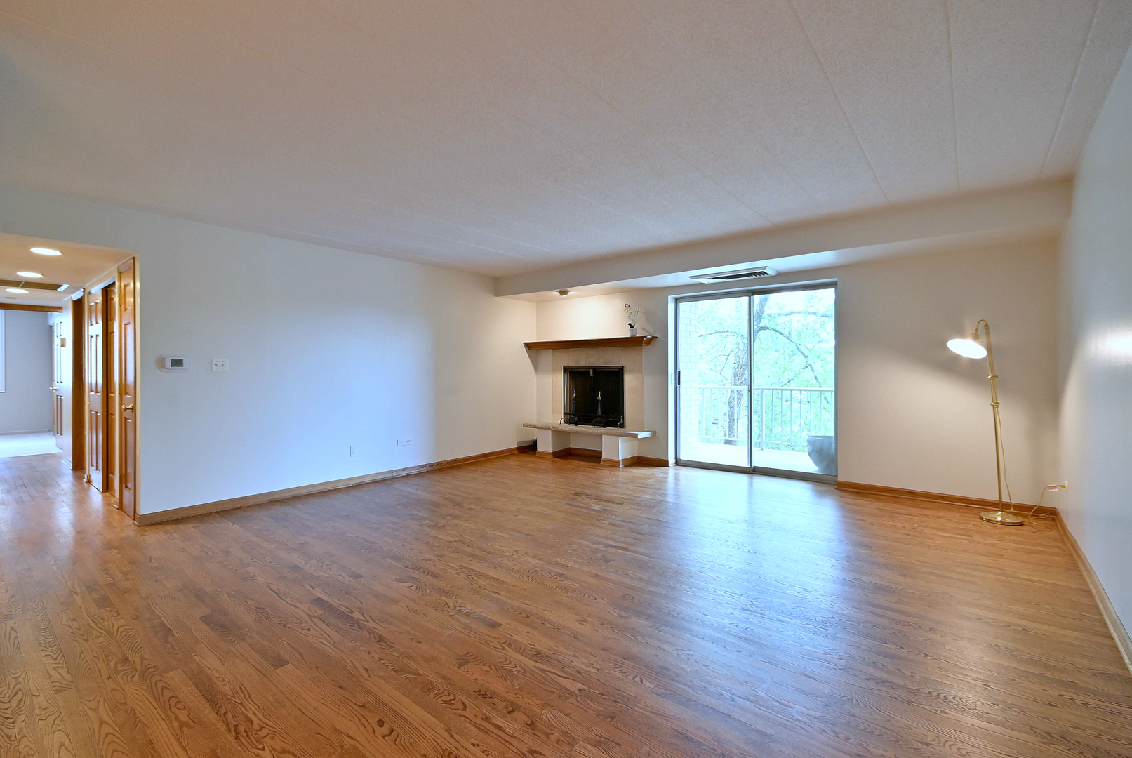 110 W Butterfield Road 302s Property Photo 5