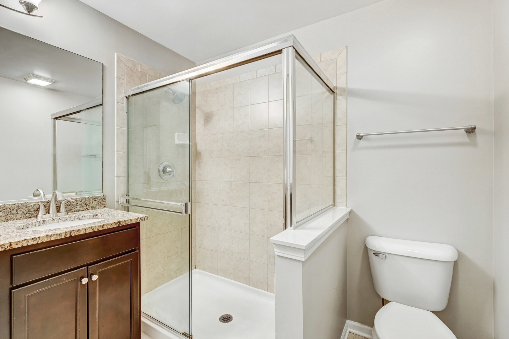 318 Laurel Avenue Property Photo 22