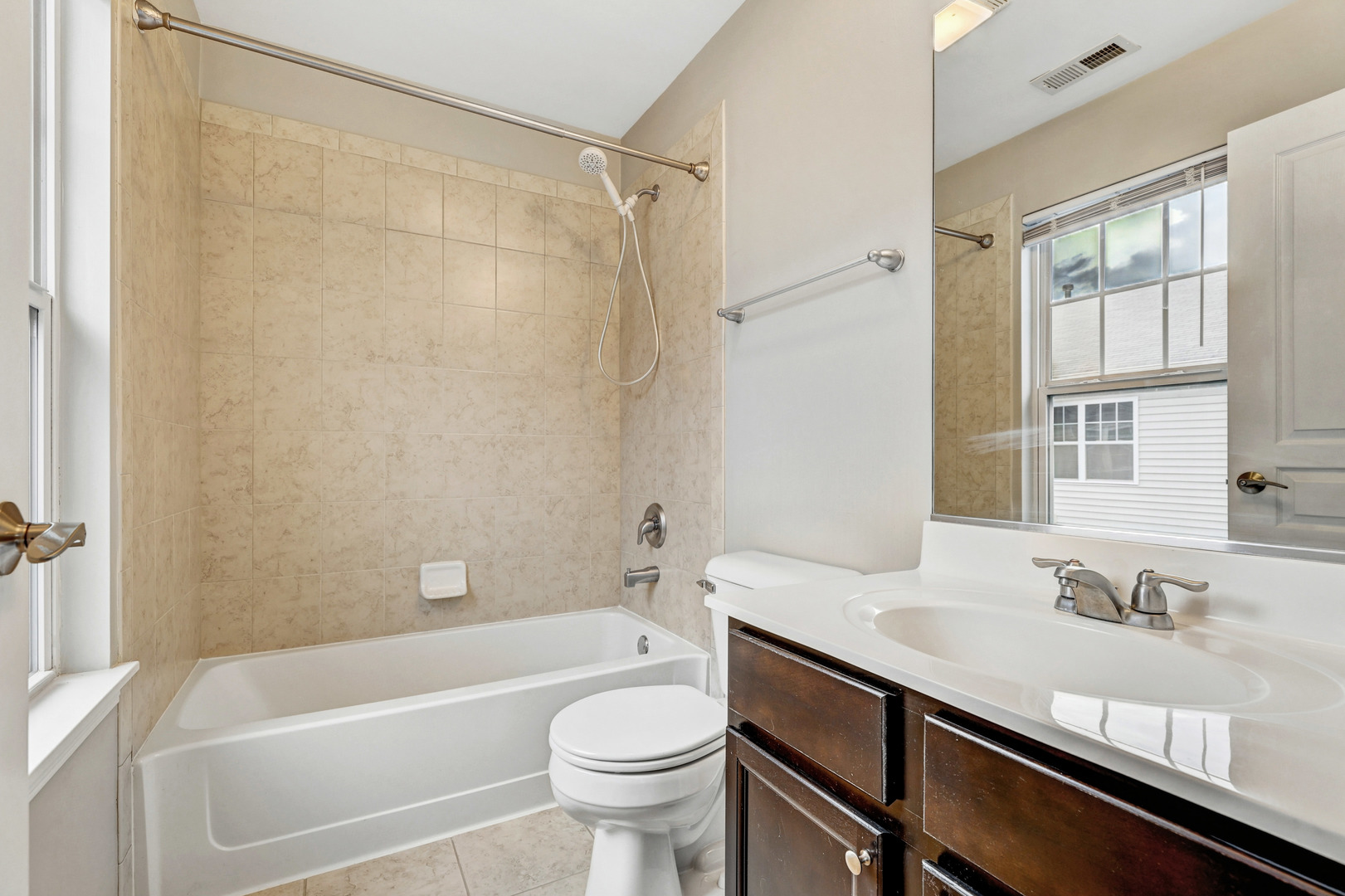 318 Laurel Avenue Property Photo 26