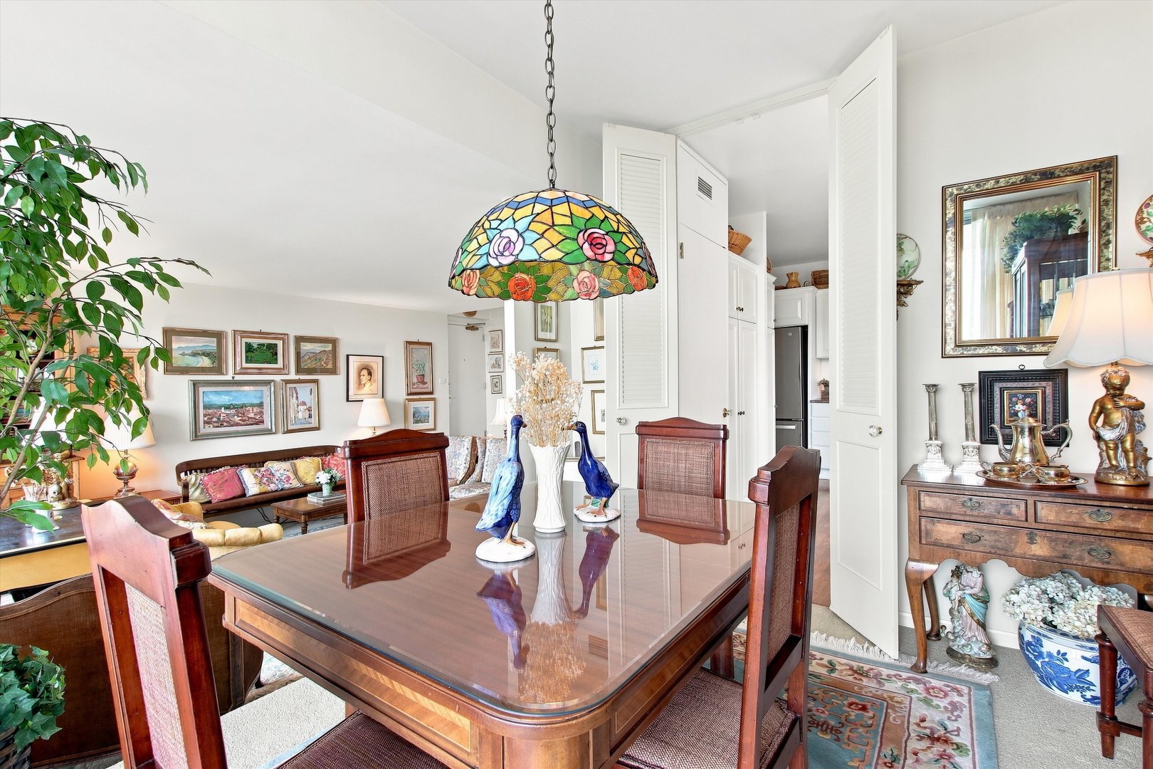3200 N Lake Shore Drive 511 Property Photo 6