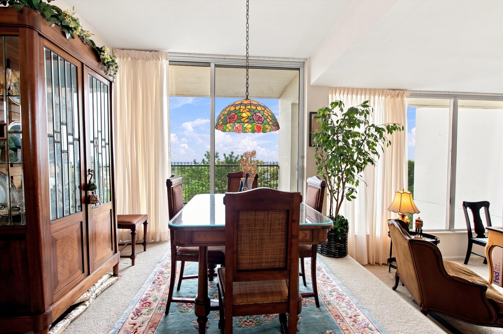 3200 N Lake Shore Drive 511 Property Photo 7