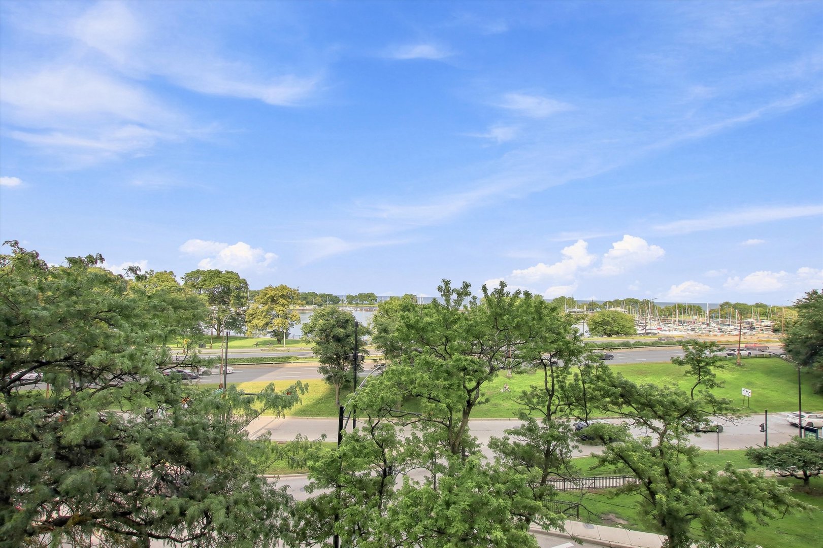 3200 N Lake Shore Drive 511 Property Photo 23