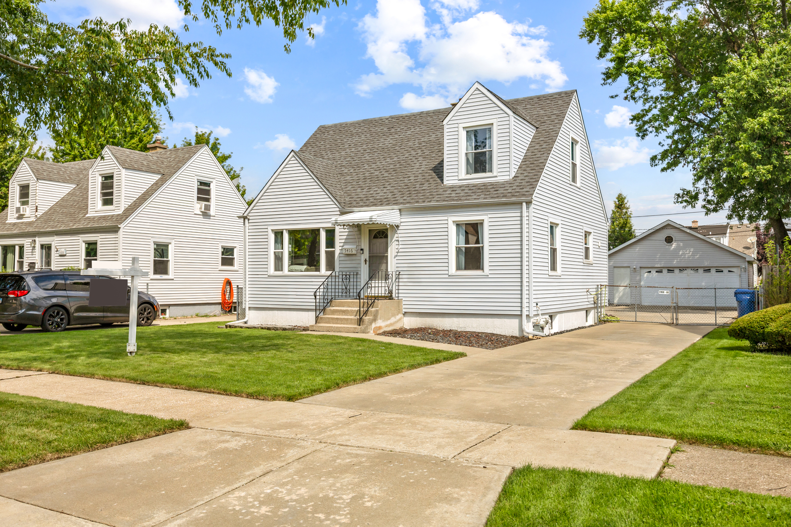 5416 W 88th Street Property Photo 2