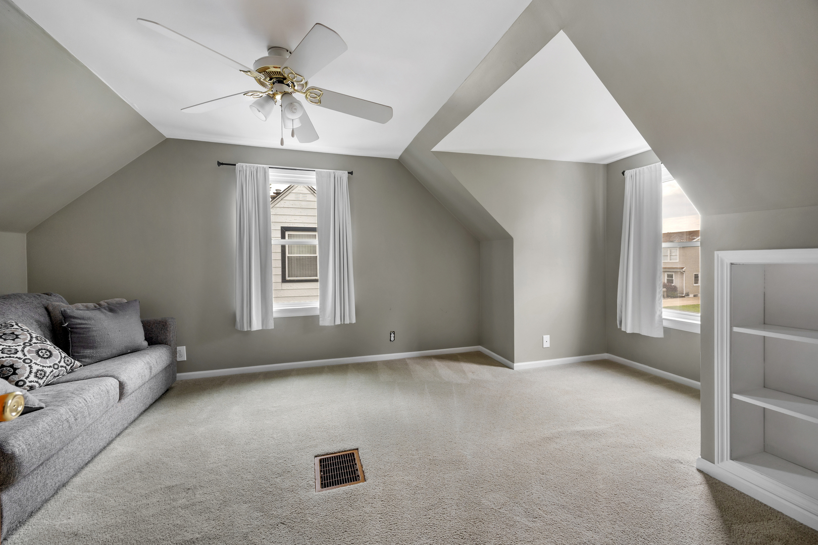 5416 W 88th Street Property Photo 7