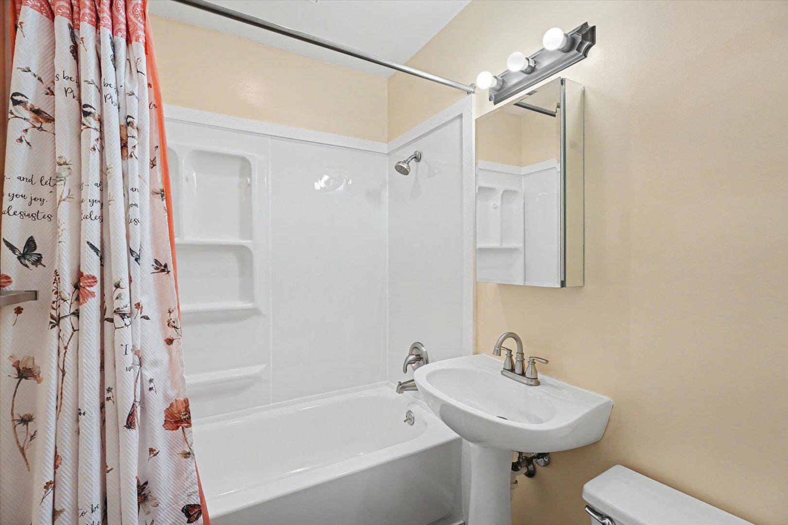 2803 E Illinois Street Property Photo 23