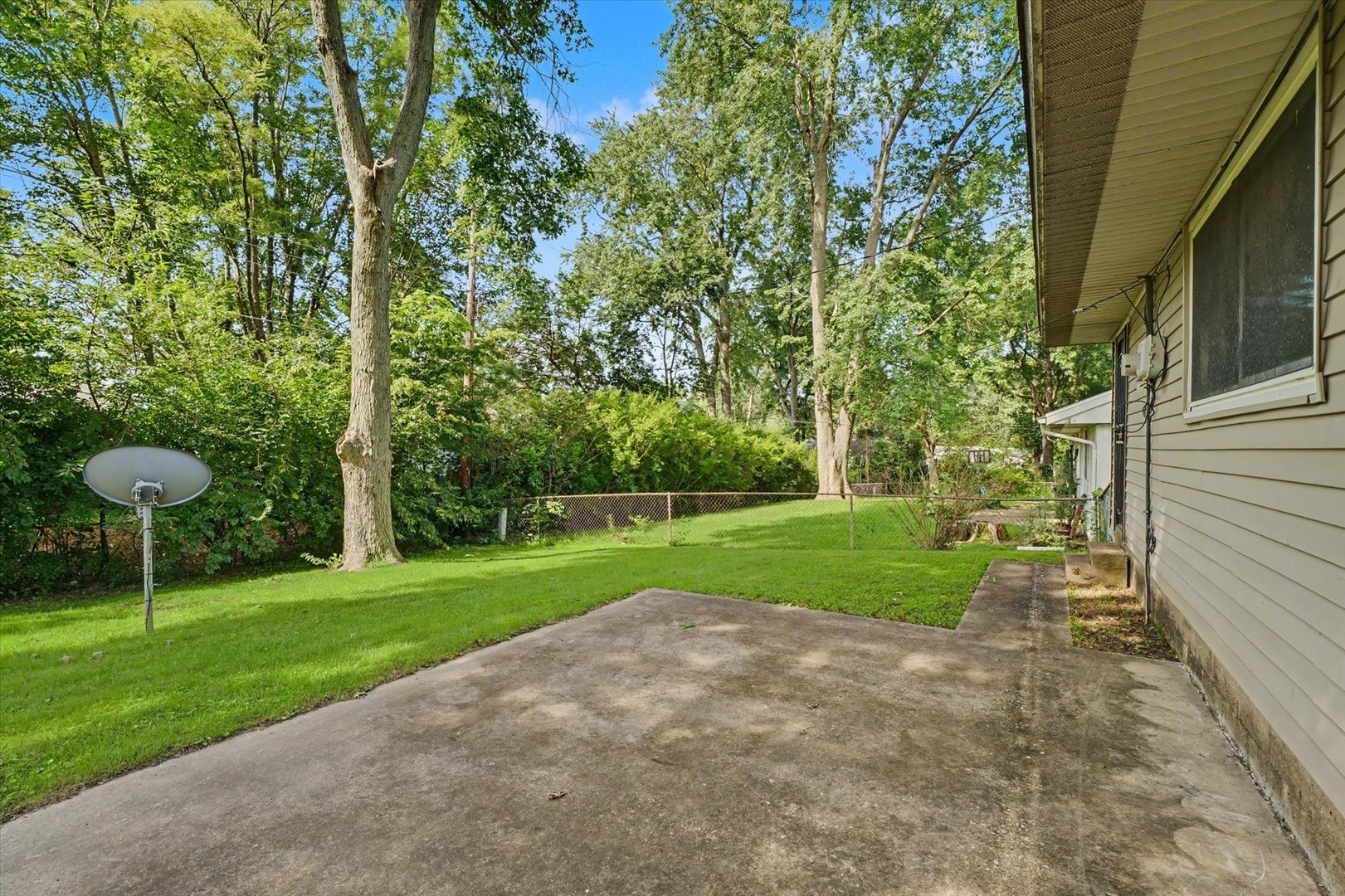 2803 E Illinois Street Property Photo 25