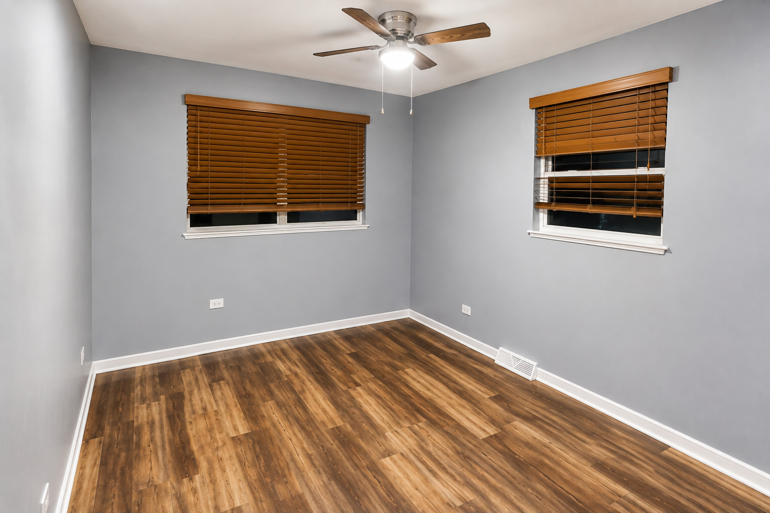332 W 100th Street Property Photo 5