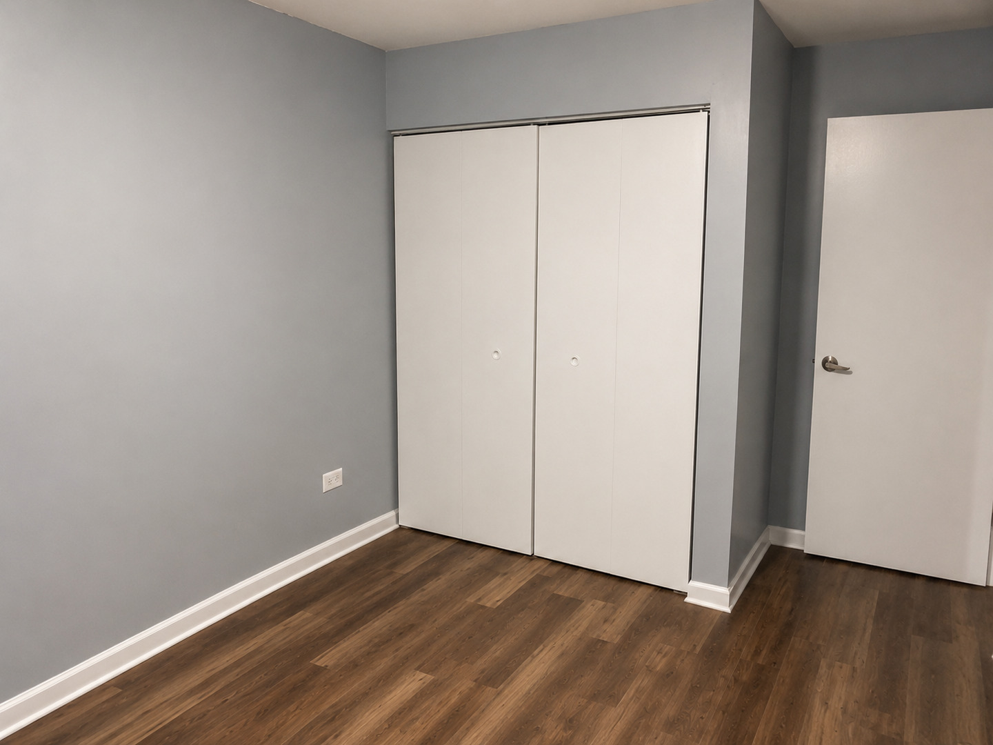 332 W 100th Street Property Photo 9