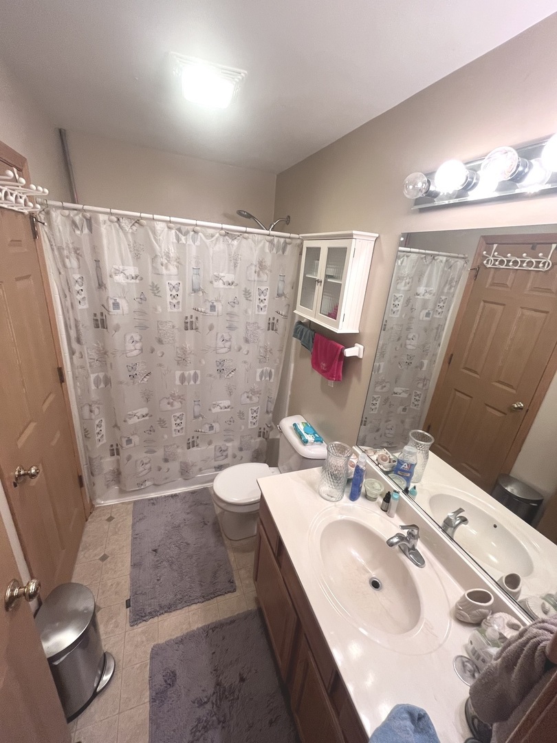 835 Four Seasons Boulevard 835 Property Photo 15