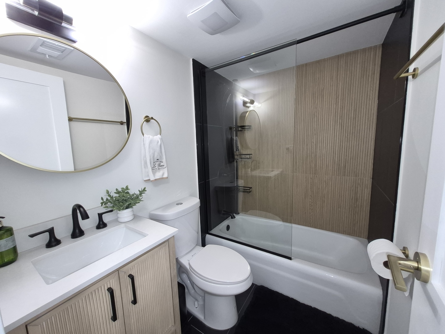512 Redondo Drive 409 Property Photo 11