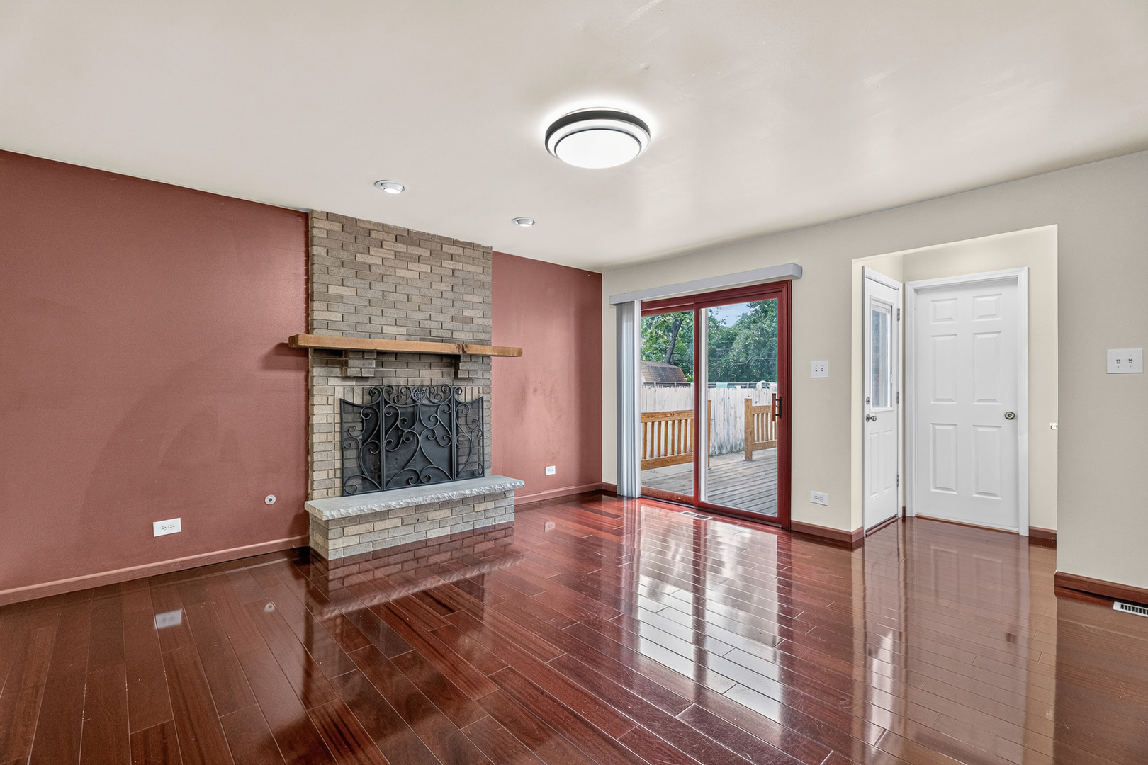 14631 Knox Avenue Property Photo 12