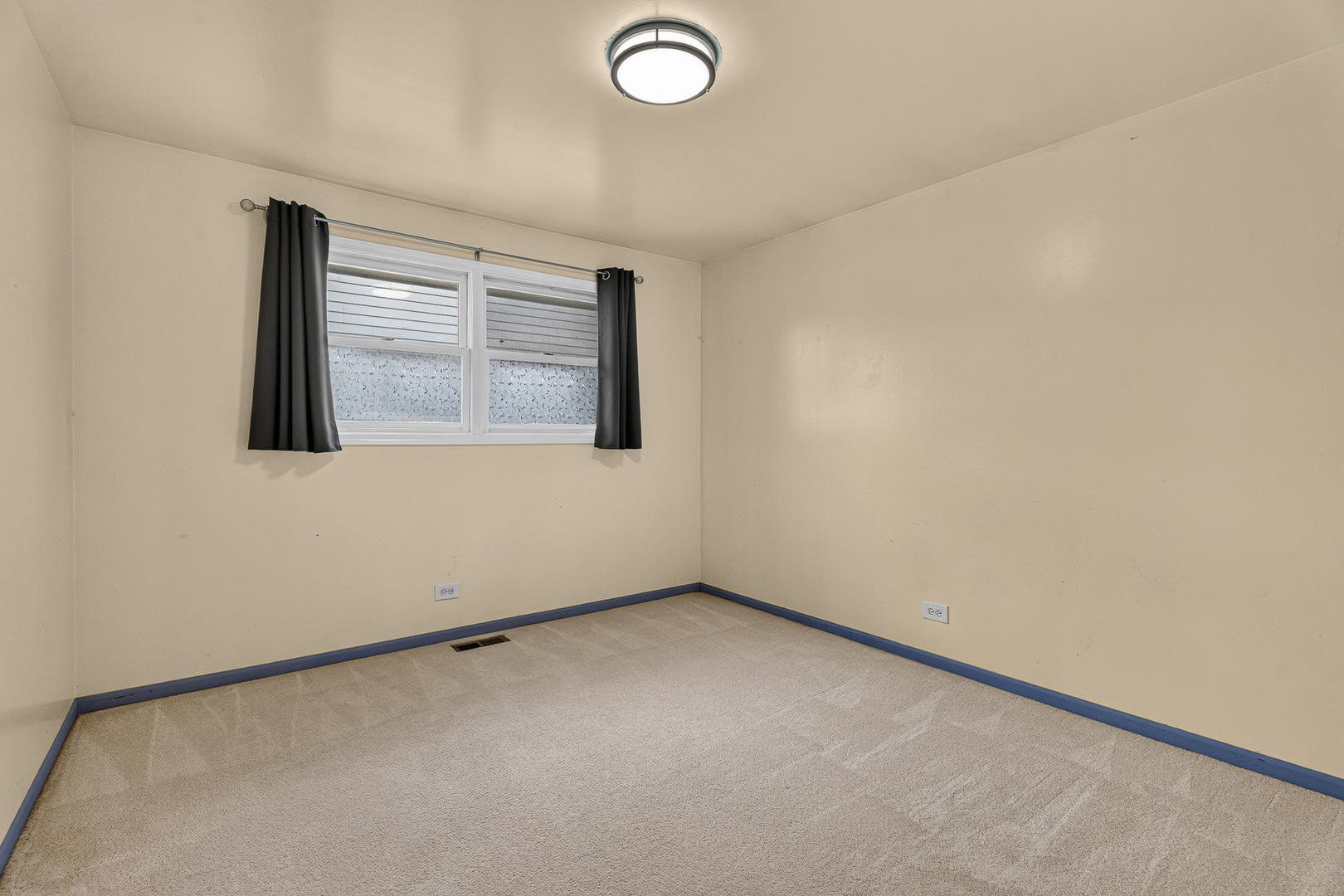 14631 Knox Avenue Property Photo 26