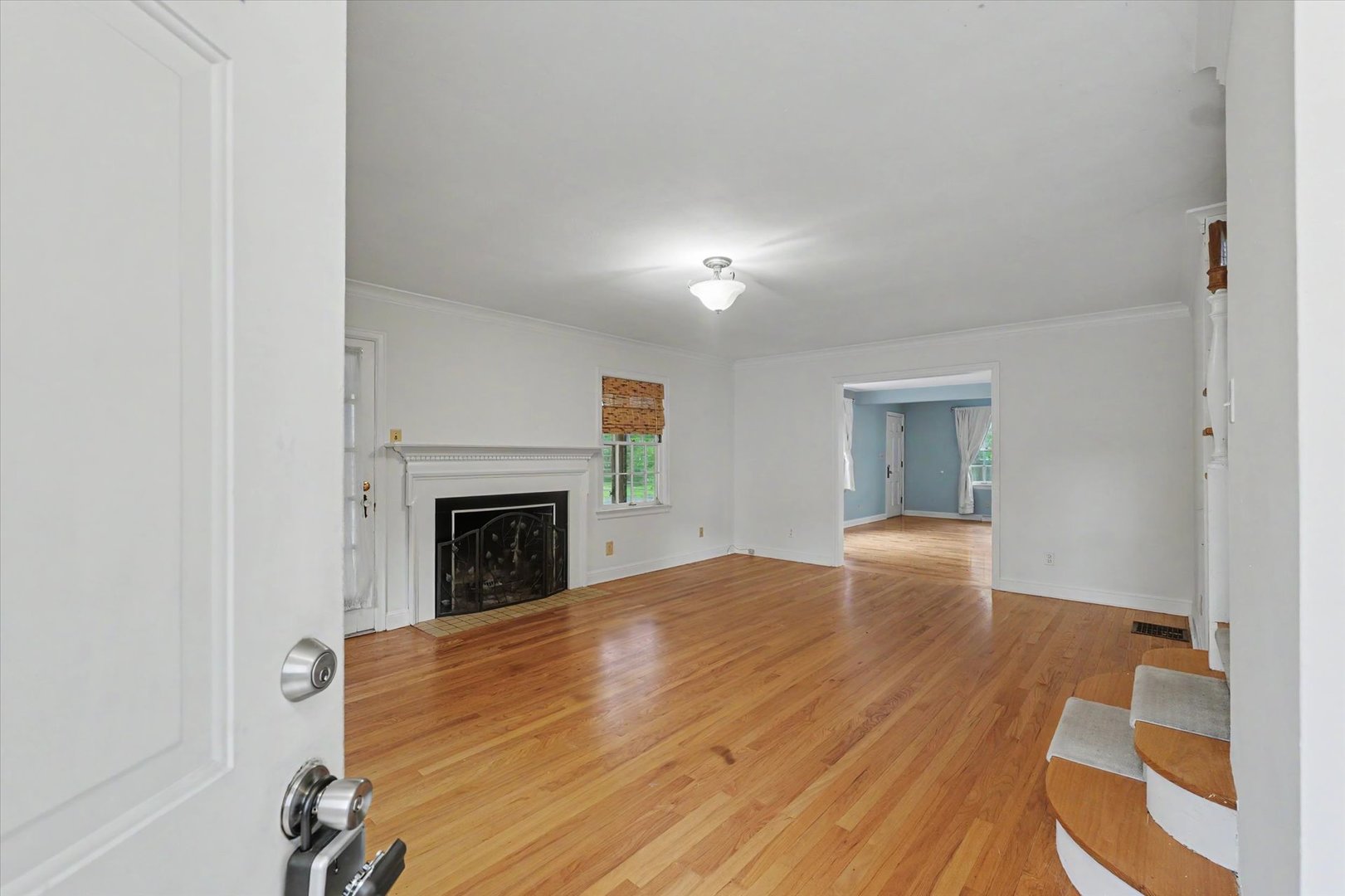 611 S James Street Property Photo 4