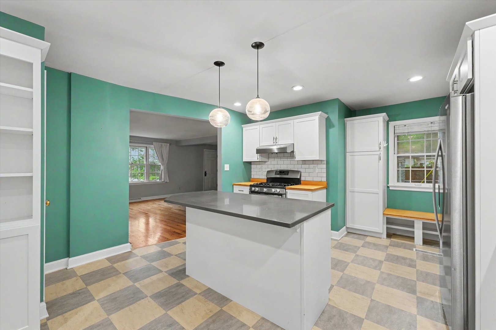 611 S James Street Property Photo 15